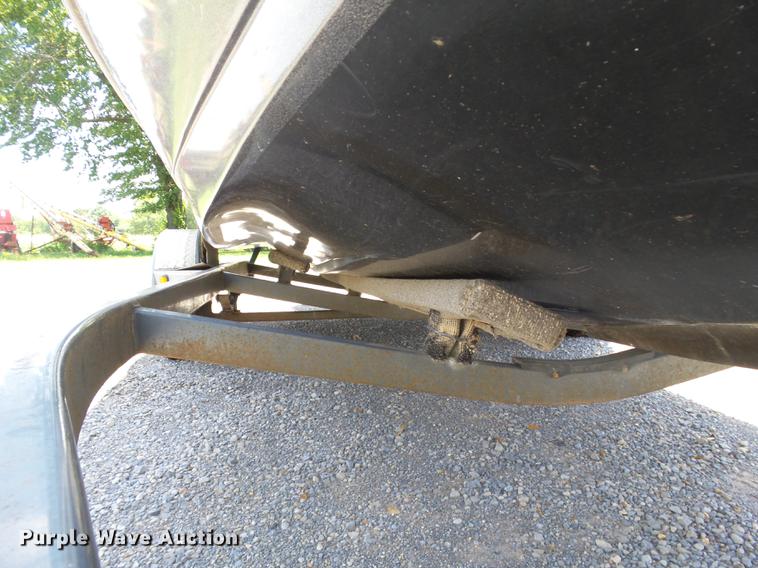 image for item DB7080 2003 Herrington King boat