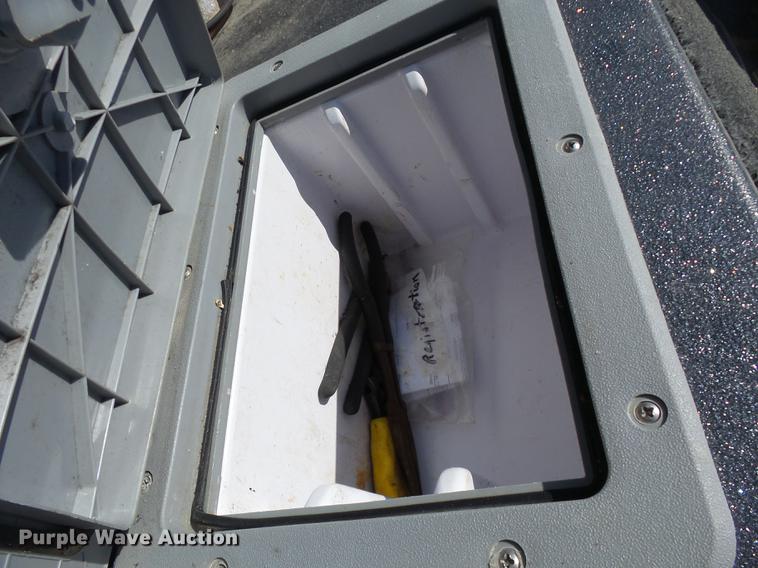 image for item DB7080 2003 Herrington King boat