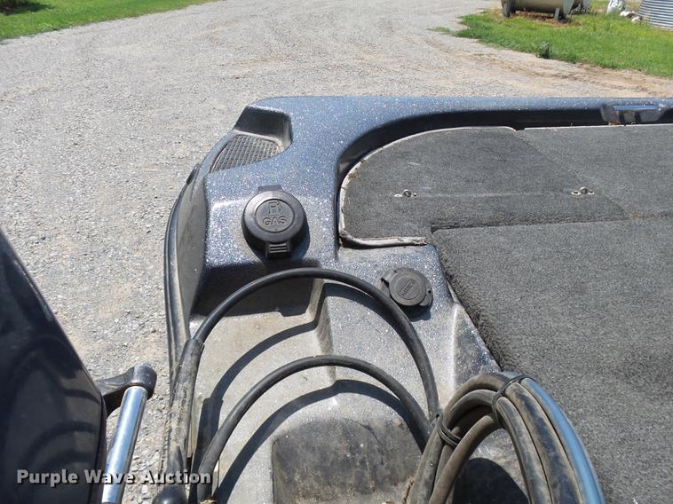 image for item DB7080 2003 Herrington King boat