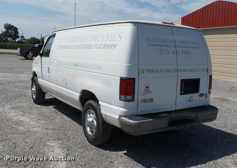 image for item DB7082 1999 Ford Econoline E350 Super Duty van