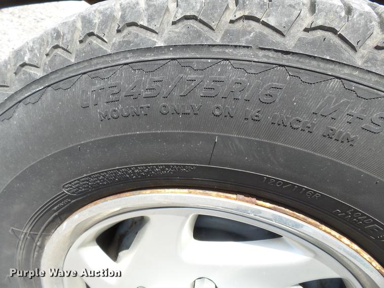 image for item DB7082 1999 Ford Econoline E350 Super Duty van