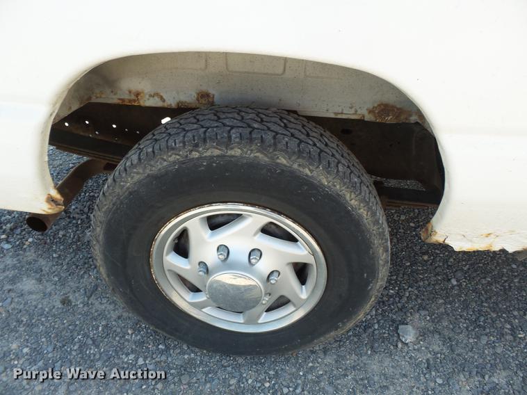 image for item DB7082 1999 Ford Econoline E350 Super Duty van