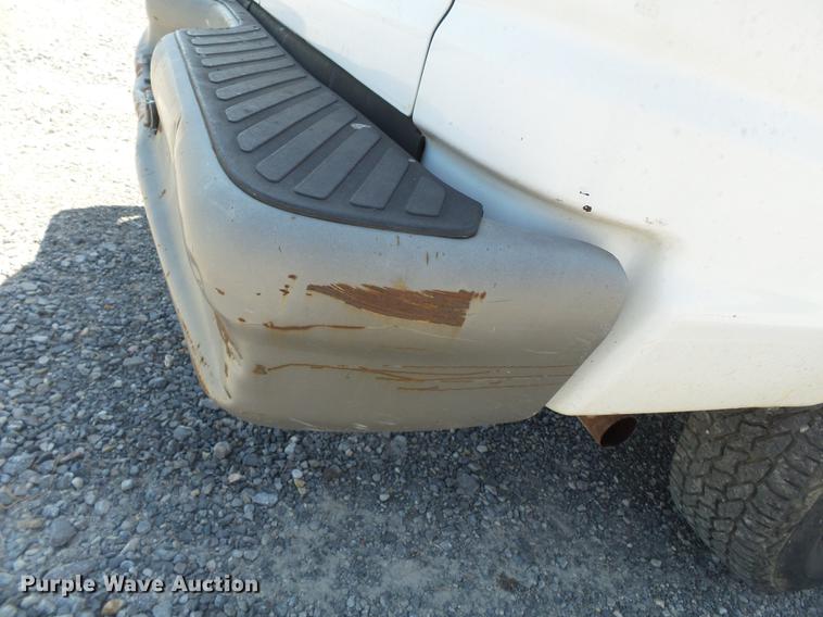 image for item DB7082 1999 Ford Econoline E350 Super Duty van