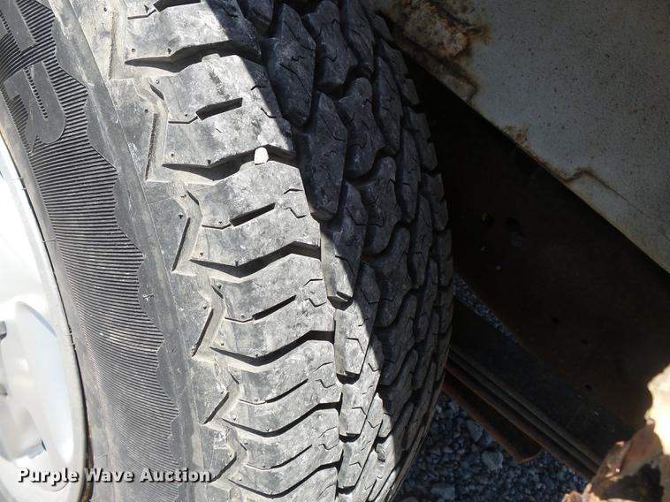 image for item DB7082 1999 Ford Econoline E350 Super Duty van