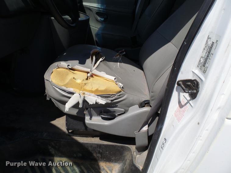 image for item DB7082 1999 Ford Econoline E350 Super Duty van