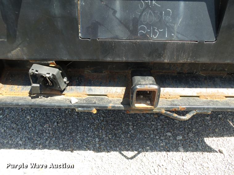 image for item DB7083 2005 International 4200 flatbed truck