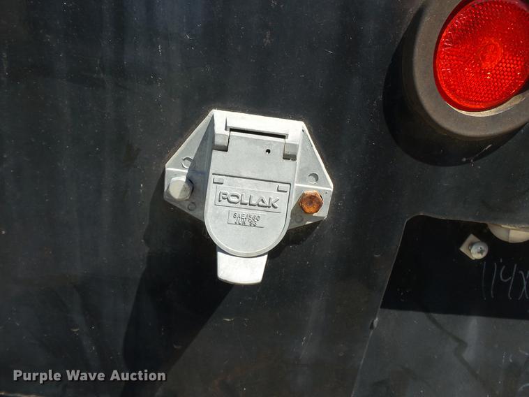 image for item DB7083 2005 International 4200 flatbed truck