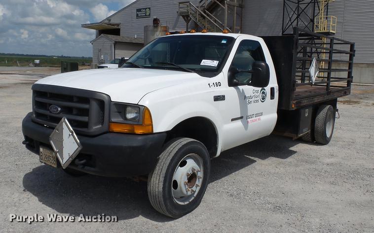 image for item DB7099 2000 Ford F450 Super Duty XL flatbed truck