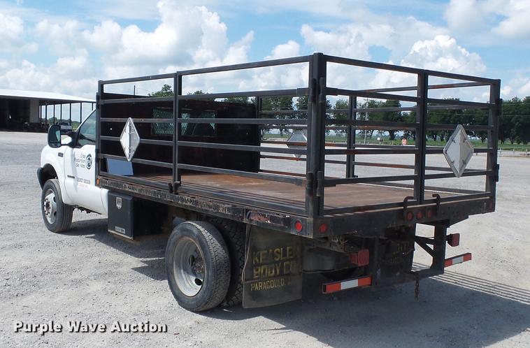 image for item DB7099 2000 Ford F450 Super Duty XL flatbed truck