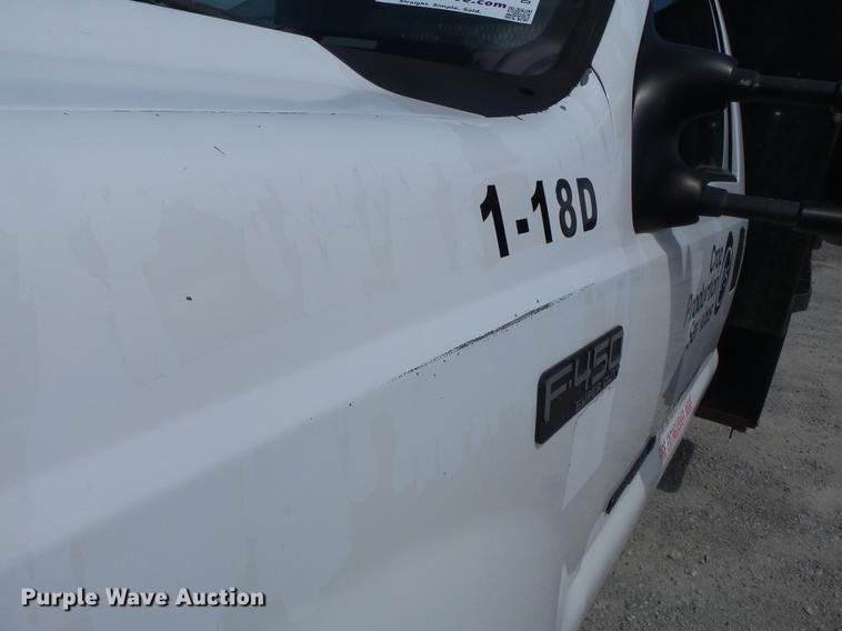 image for item DB7099 2000 Ford F450 Super Duty XL flatbed truck