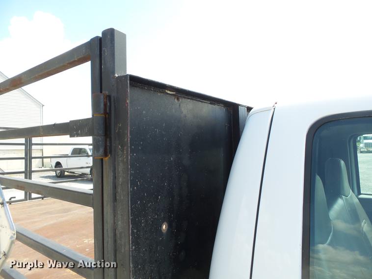 image for item DB7099 2000 Ford F450 Super Duty XL flatbed truck