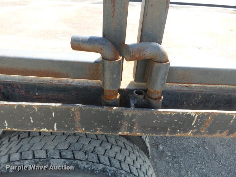 image for item DB7099 2000 Ford F450 Super Duty XL flatbed truck