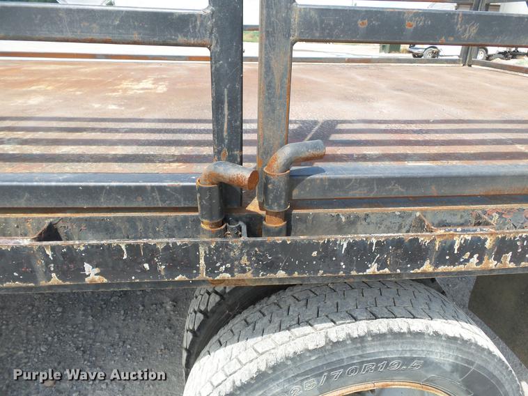 image for item DB7099 2000 Ford F450 Super Duty XL flatbed truck