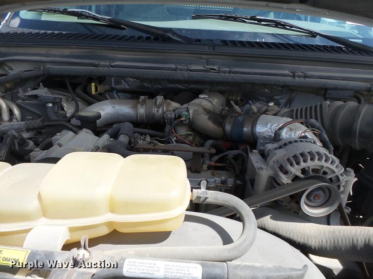 image for item DB7099 2000 Ford F450 Super Duty XL flatbed truck