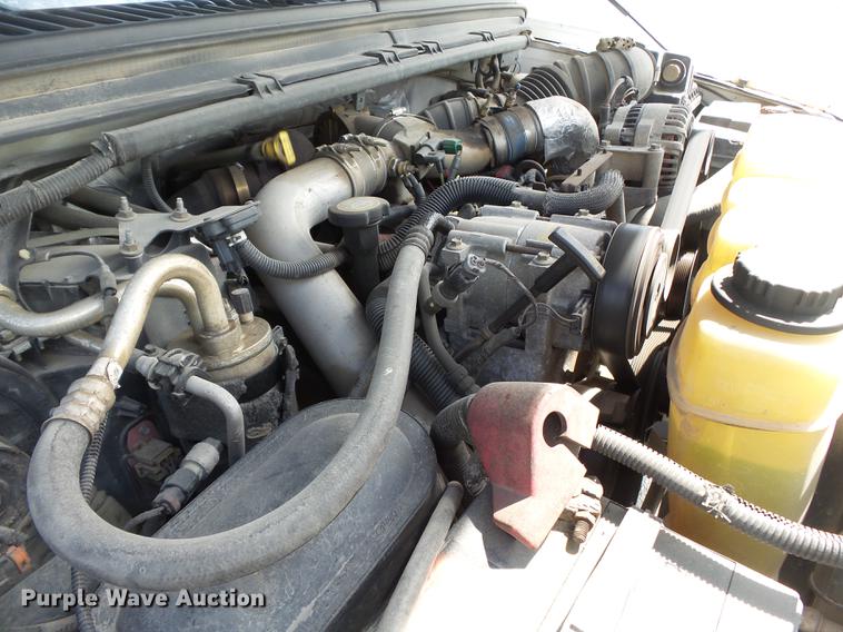 image for item DB7099 2000 Ford F450 Super Duty XL flatbed truck