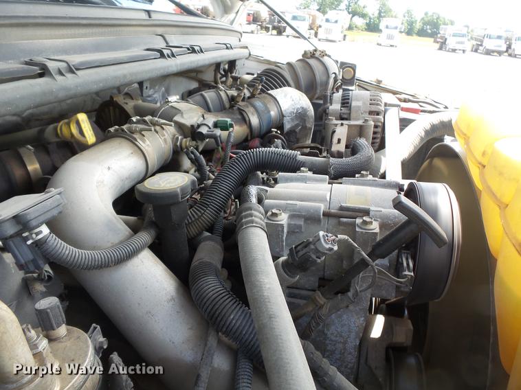 image for item DB7099 2000 Ford F450 Super Duty XL flatbed truck