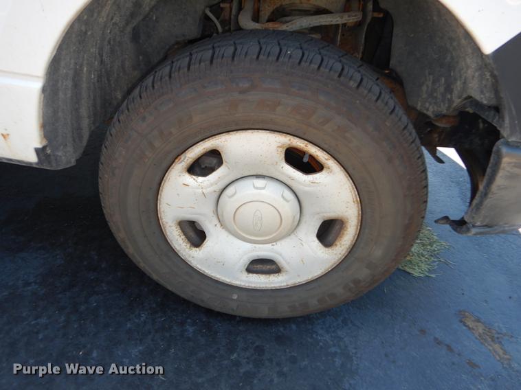 image for item DB8398 2006 Ford F150 XL pickup truck