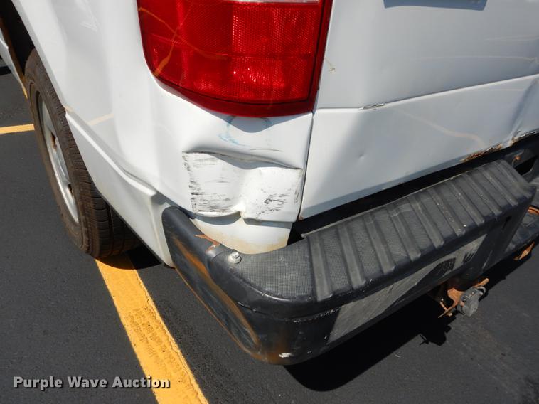 image for item DB8398 2006 Ford F150 XL pickup truck