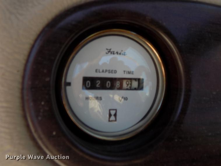 image for item DB8669 2000 Mariah Jubilee 214 deck boat