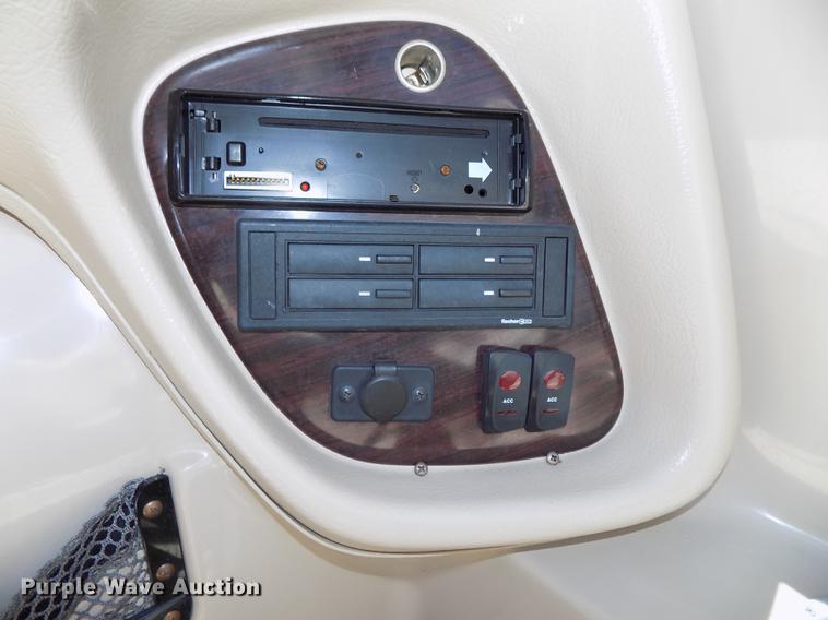 image for item DB8669 2000 Mariah Jubilee 214 deck boat