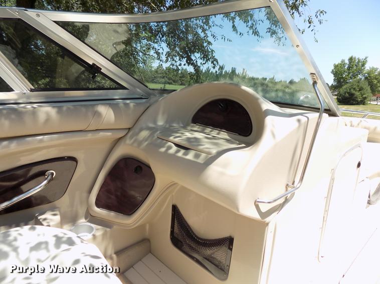 image for item DB8669 2000 Mariah Jubilee 214 deck boat