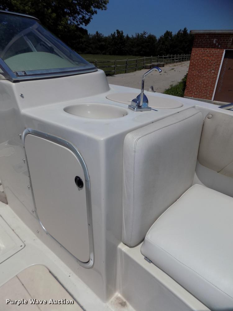 image for item DB8669 2000 Mariah Jubilee 214 deck boat