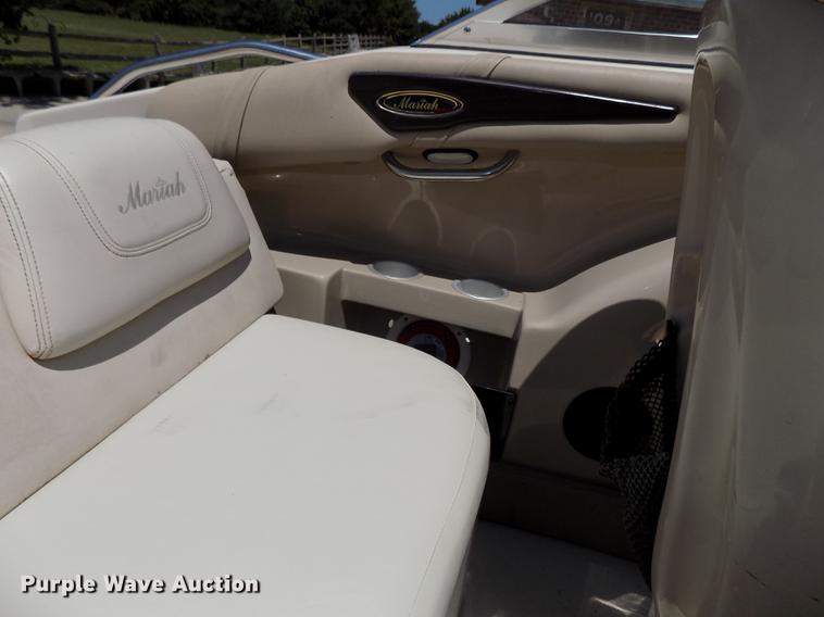 image for item DB8669 2000 Mariah Jubilee 214 deck boat