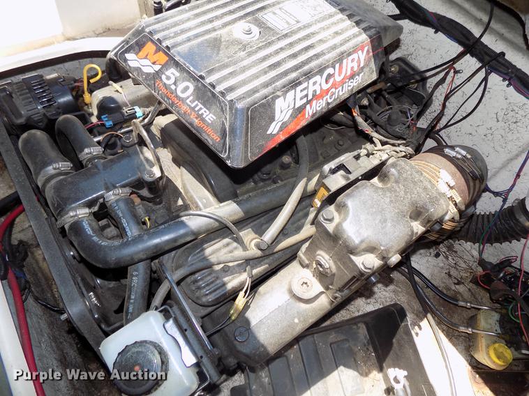 image for item DB8669 2000 Mariah Jubilee 214 deck boat