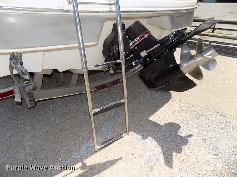 image for item DB8669 2000 Mariah Jubilee 214 deck boat