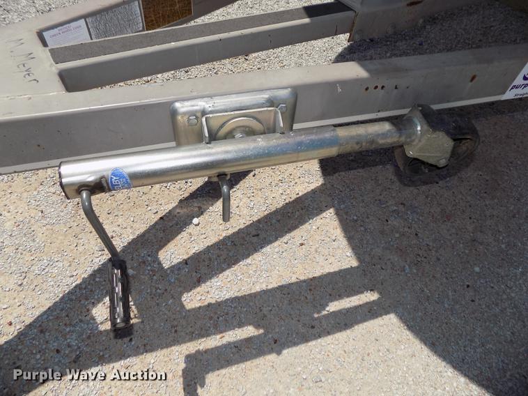 image for item DB8669 2000 Mariah Jubilee 214 deck boat