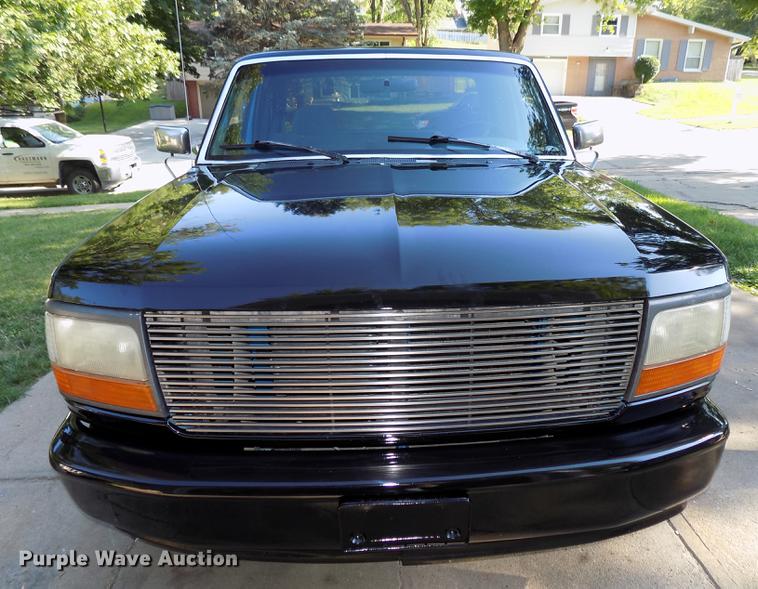 image for item DB8677 1994 Ford F150 XL SuperCab pickup truck