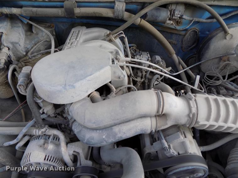 image for item DB8677 1994 Ford F150 XL SuperCab pickup truck