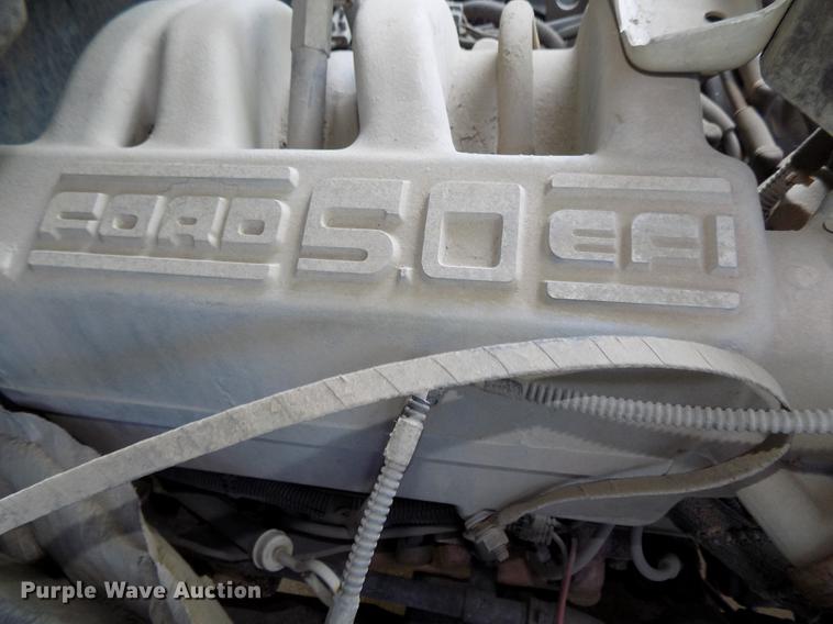 image for item DB8677 1994 Ford F150 XL SuperCab pickup truck