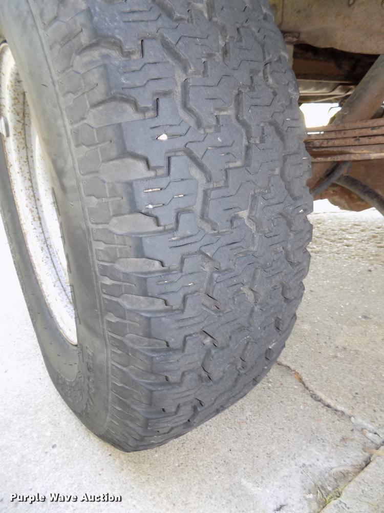 image for item DB8677 1994 Ford F150 XL SuperCab pickup truck