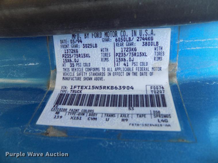 image for item DB8677 1994 Ford F150 XL SuperCab pickup truck