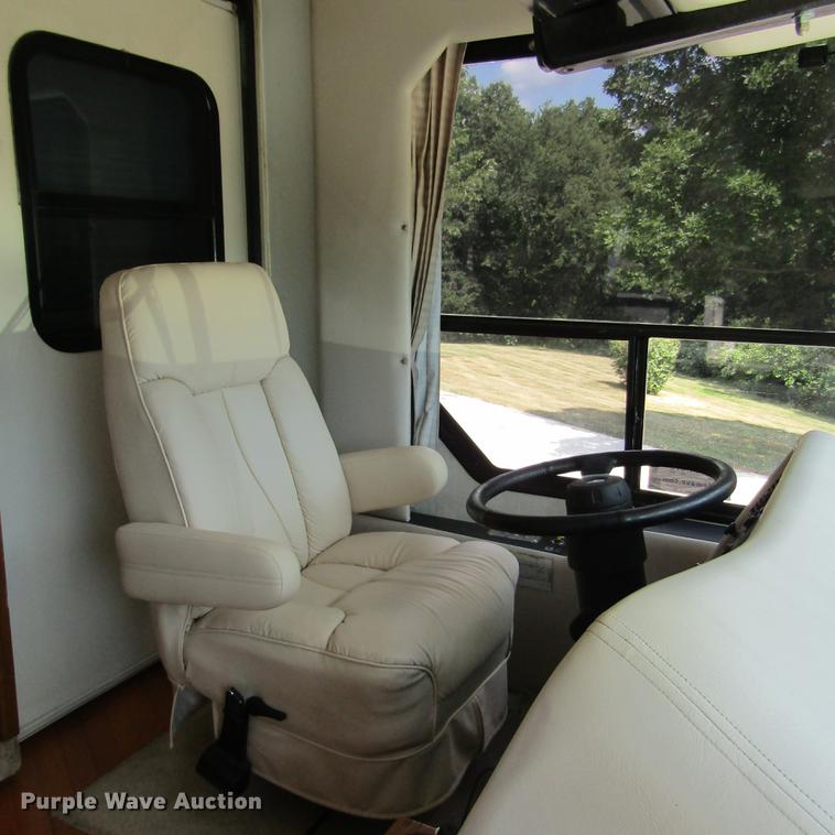 image for item DD2678 1997 Overland Laredo RV