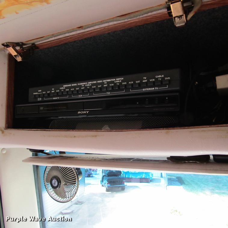 image for item DD2678 1997 Overland Laredo RV