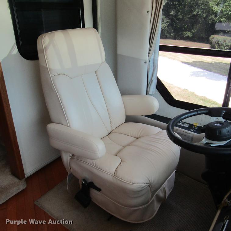 image for item DD2678 1997 Overland Laredo RV