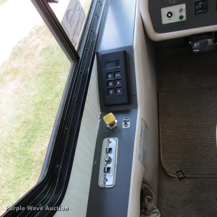 image for item DD2678 1997 Overland Laredo RV