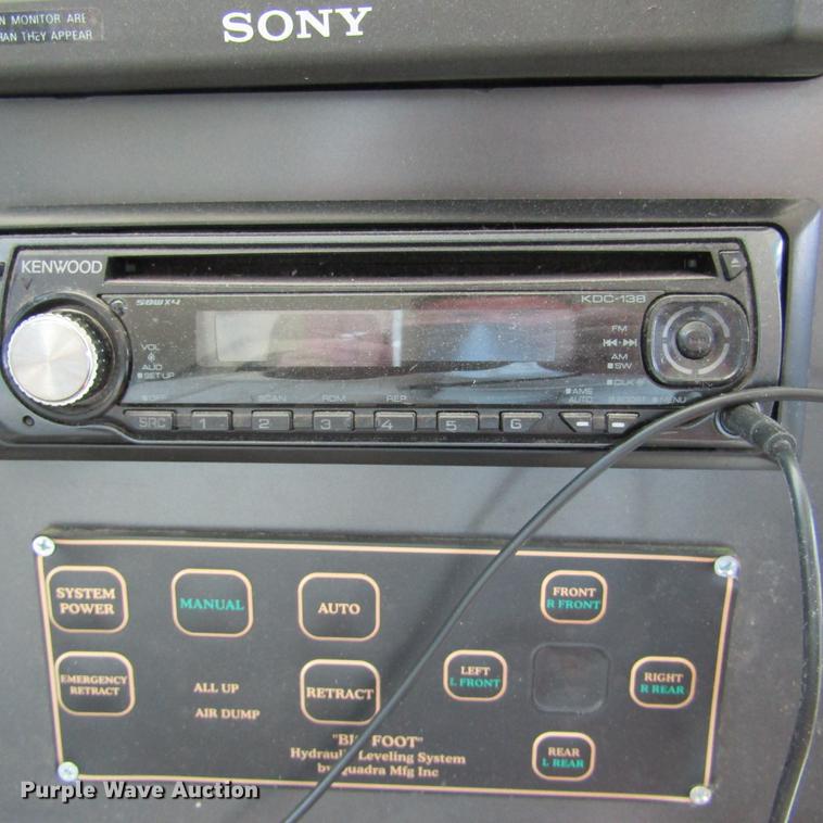 image for item DD2678 1997 Overland Laredo RV