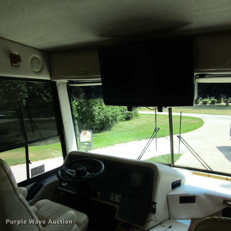 image for item DD2678 1997 Overland Laredo RV