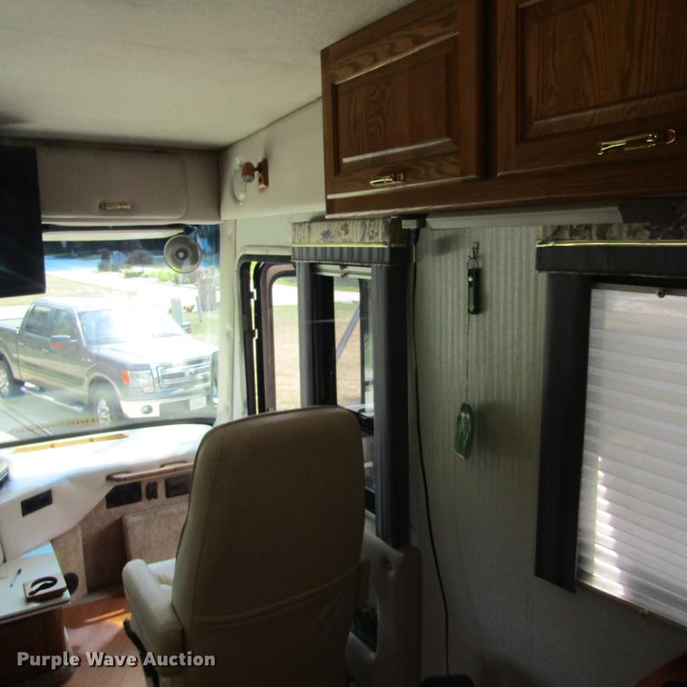 image for item DD2678 1997 Overland Laredo RV