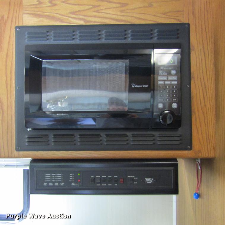 image for item DD2678 1997 Overland Laredo RV