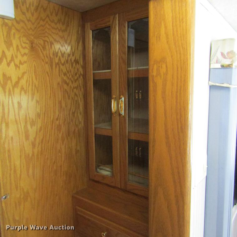 image for item DD2678 1997 Overland Laredo RV