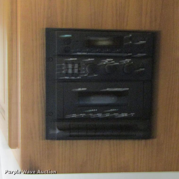 image for item DD2678 1997 Overland Laredo RV