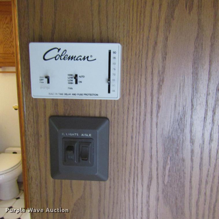 image for item DD2678 1997 Overland Laredo RV