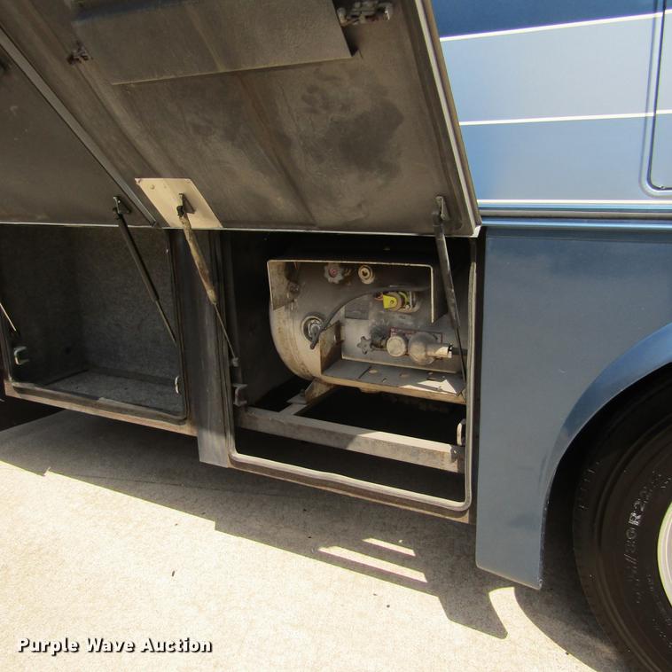 image for item DD2678 1997 Overland Laredo RV