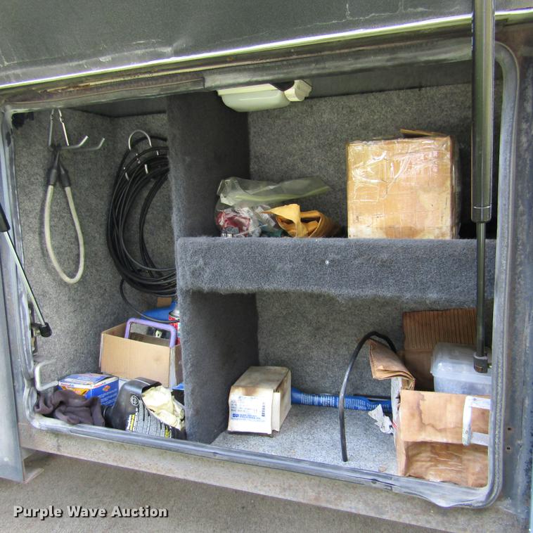 image for item DD2678 1997 Overland Laredo RV