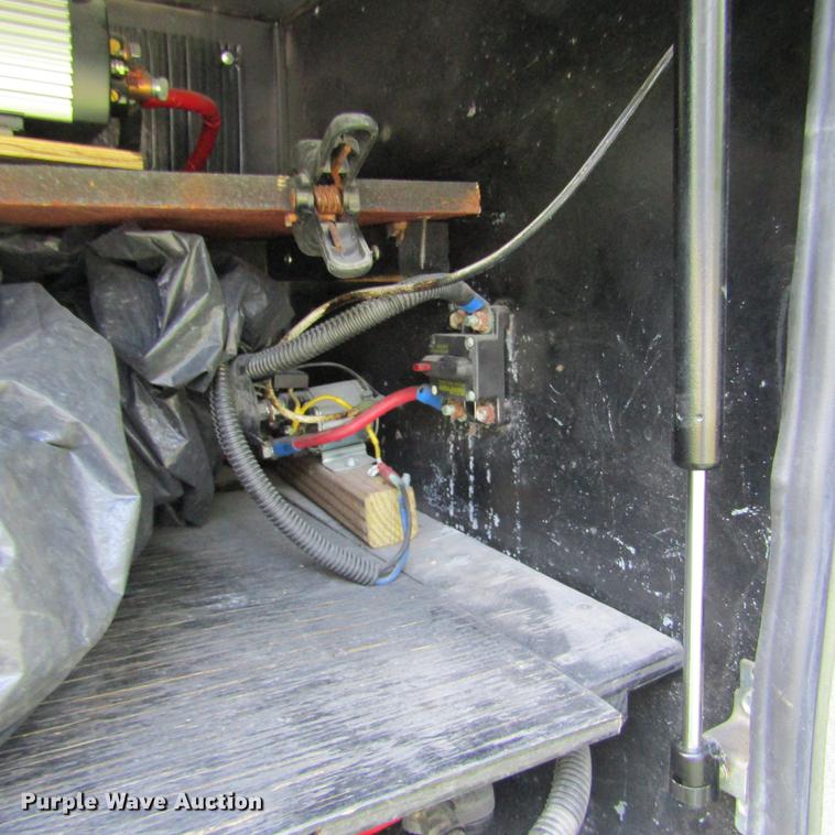 image for item DD2678 1997 Overland Laredo RV