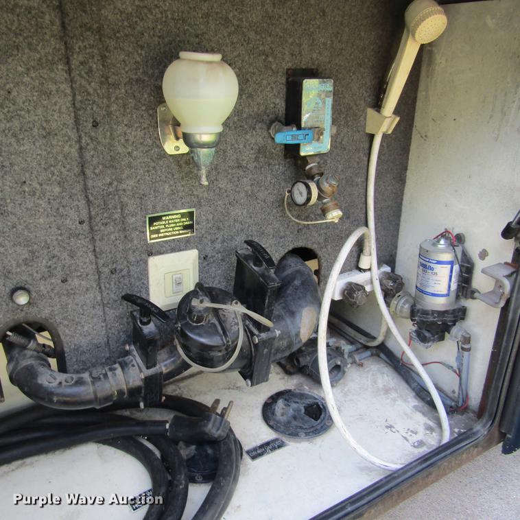 image for item DD2678 1997 Overland Laredo RV